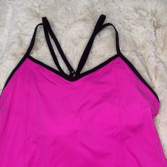 Lorna Jane singlet/active top - Picture 4 of 7